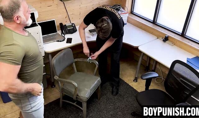 BoyPunish.com - Rick Kelson hammers officer Jack Hunter