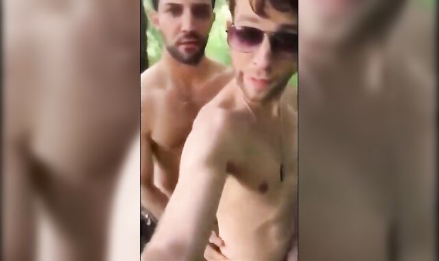 Bareback Anal Fuck in the Woods with Amateurs