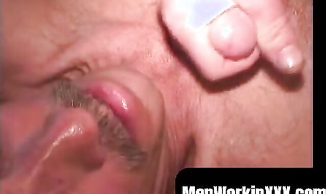 MenWorkinXXX.com - Mature with mustache gets raw fucked after giving a blowjob