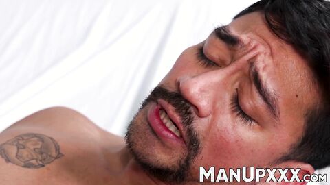 BBC daddy Aaron Trainer savagely breeds Ant Vega bareback