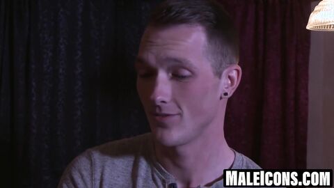 MaleIcons.com - Billy Santoro kisses fuck buddy then rides hard