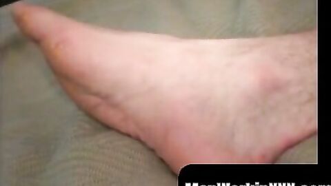 MenWorkinXXX.com - Amateur takes his big dick and masturbates until he reaches orgasm