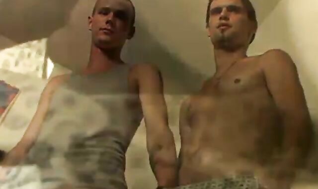 Amateur homos massage their balls and jerk off together