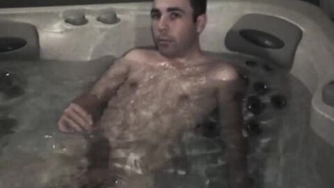 Dude jerks off his cock and stuffs anal beads in his asshole