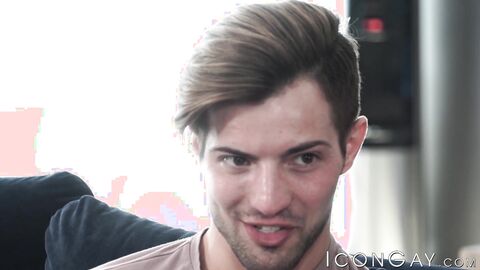 Casey Everett submits his asshole to passionate daddy DArclyte