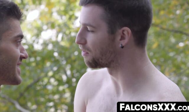 FalconsXXX.com - Sensual outdoor bareback with Thyle Knoxx and Rafael Louis in a wild