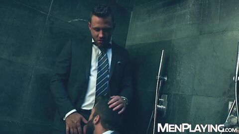 Hector de Silva and Logan Moore steam up and fuck each other in the shower