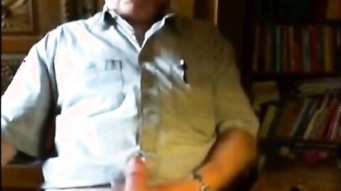 Amateur Masturbating Bear