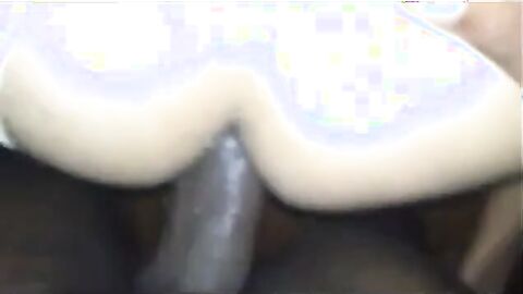 Bareback Amateur Takes Cum in His Ass