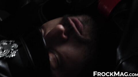 Cock jerking and hardcore anal gaping session with hottie studs Julian Torres and Sir