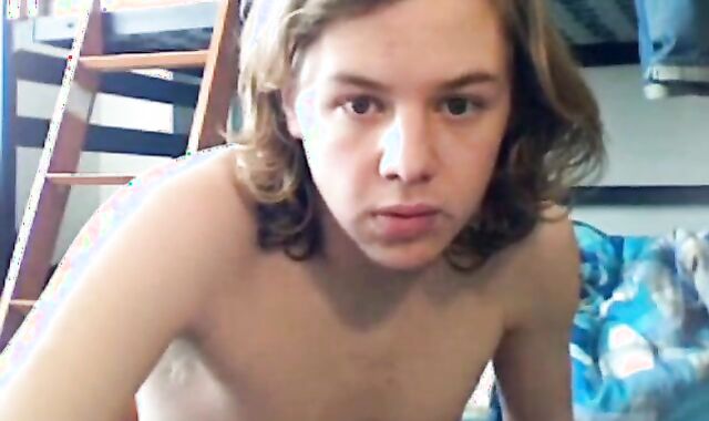 Twink's Amateur Webcam Handjob