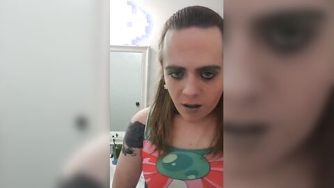 Crossdresser Twink's Full Introduction