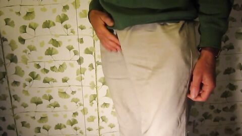 Grandpa David from London: Striptease & Masturbation