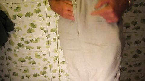 Grandpa David from London: Striptease & Masturbation