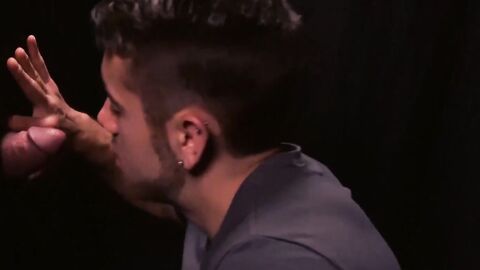 Glory hole blowjob turns to deepthroat with twink and daddy
