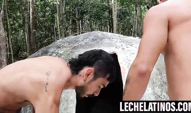 LecheLatinos.com - Alberto Chimal's tight ass pounced after a massage