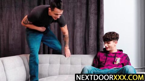NextDoorXXX.com - Zayne Bright jerks off for Kyle Wyncrest's ramming