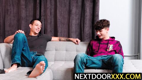 NextDoorXXX.com - Zayne Bright jerks off for Kyle Wyncrest's ramming