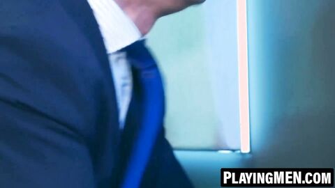 PlayingMen.com - Sir Peter bangs newbie Alan Vicenzo's willing asshole