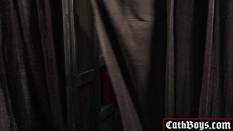 OMG! See what happens in confession booth!