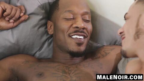 MaleNoir.com - Deep Dick's long rod penetrates my bubble butt deep