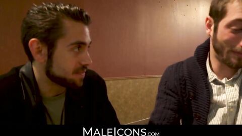 MaleIcons.com - Gorgeous bottom JD Phoenix's intense anal play with big cock