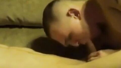 Twink's Morning Blowjob