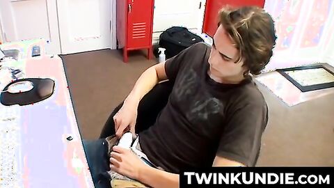 TwinkUndie.com - Joey Steels rubs his dick to a creamy finish in his sexy undies