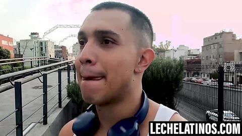 LecheLatinos.com - Kissing Jaciel O before barebacking his ass