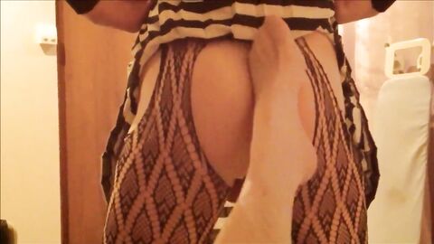 Teasing Twins: Heaven and Sushine's Striptease