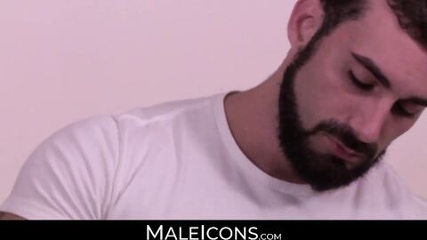 MaleIcons.com - Muscled masseur's banging session with hot chocolate client's big coc