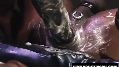 Simon Cox and Xavier Vitale sixty nine while mutual fisting