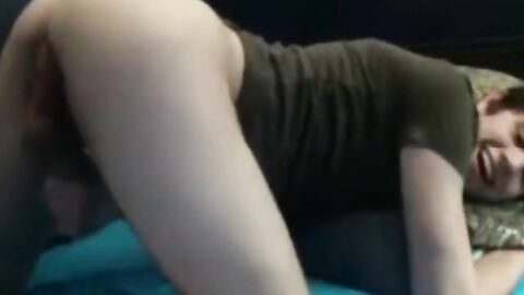 Twink's Hot Bubble Butt Cam Show