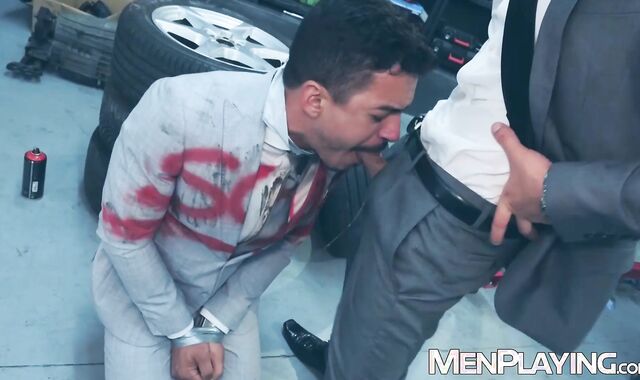 Hunk Ricky Blue caught scammer Jonathan Miranda and bangs him hard