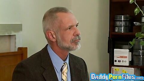 Classy men have a dick sucking competition in threesome