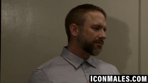 Dirk Caber feels like daddy after fucking JD Phoenix