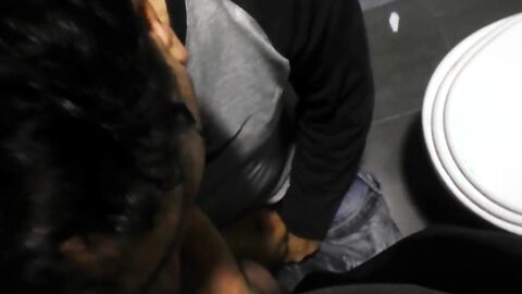 Bucuresti Blowjob - Amateur Gay Cock Sucking