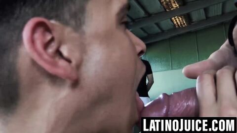 Colombian straight stud unloads jizz on spitroasted bitch's face