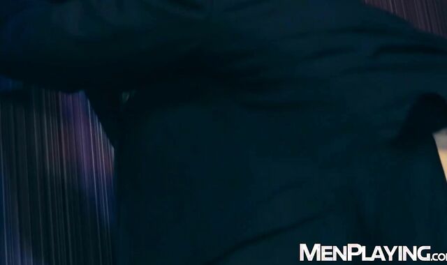 Hunk Bruno Max and Jonathan Miranda taste each others ass at the bar