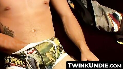 TwinkUndie.com - Handsome Kelly Cooper's creamy load after a hot undie jerk off