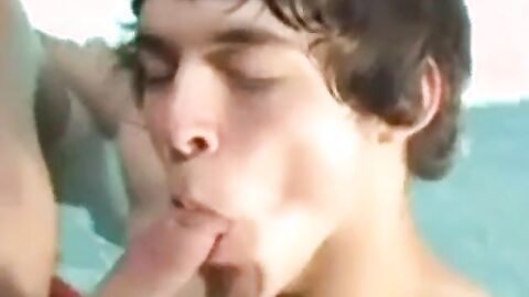 Cum Lovers: Amateur Blowjob Hunk Twinks