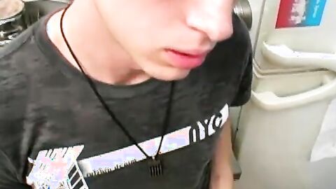 Lonesome twink takes his thing into his own hands