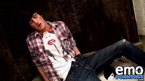 Young and skinny gay dude wanks his cock before cumshot