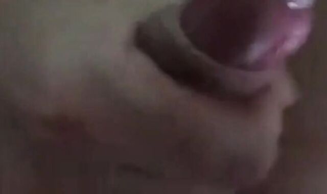 Crossdresser Amateur Se Fait Enculer Et Jouit