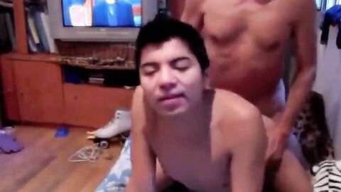 Bareback Mexican Daddy Breeds Twink on Webcam