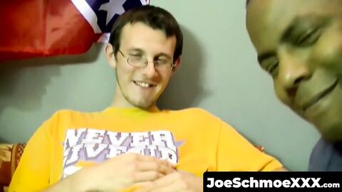 JoeSchmoeXXX.com - White trash amateurs wank and have a cock sucking party