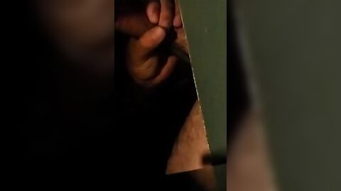 Understall Cruising: Suck and Cum