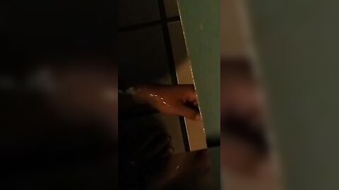 Understall Cruising: Suck and Cum