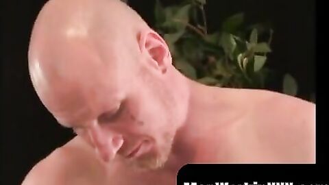 MenWorkinXXX.com - Bald thug cums on a plate after jerking off in amateur solo intens