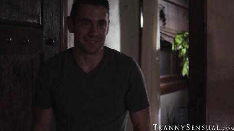Dante Colle breaks TS Casey Kisses innocence by claiming her tight hole